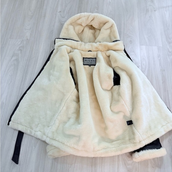 NEW!! Vintage Wilda Genuine Leather Shearling Hooded Belted Jacket Coat Black XL - Picture 3 of 7